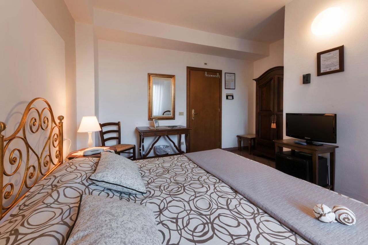 Hotel San Michele San Gimignano Esterno foto