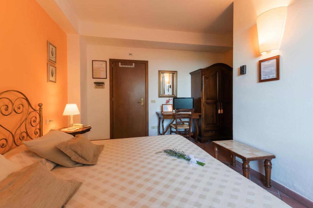 Hotel San Michele San Gimignano Esterno foto